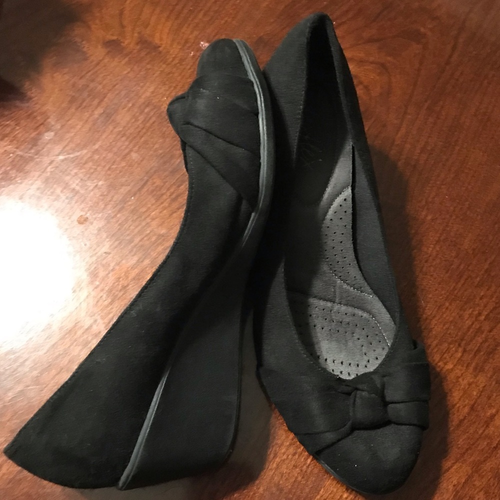 Dress shoes